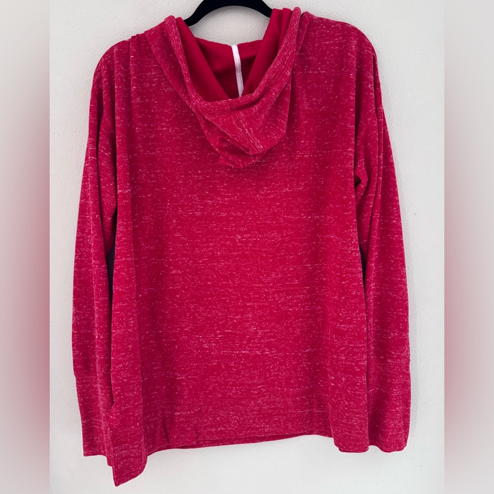 Wisconsin Badger Women’s XL V-Neck hoodie - Picture 2 of 9
